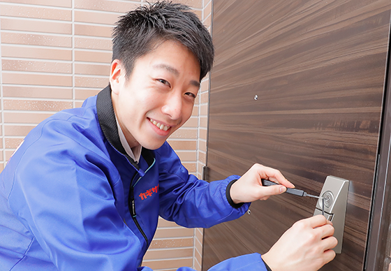 自宅玄関の鍵トラブルはお任せください！